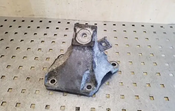Audi A6 S6 C6 4F Engine mounting bracket 4F0199308AB