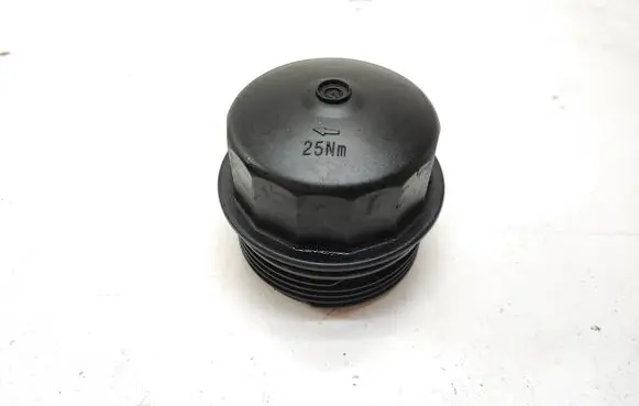 BMW 3 E90 E91 Oil filter cover 