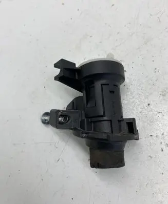 Mercedes-Benz E A207 Tailgate exterior lock A2047500061
