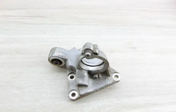 Citroen DS4 Driveshaft support bearing bracket 9653354580