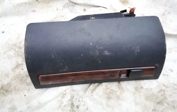 Citroen Xantia Glove box
