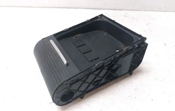 Volkswagen PASSAT B6 Glove box 1T0858129