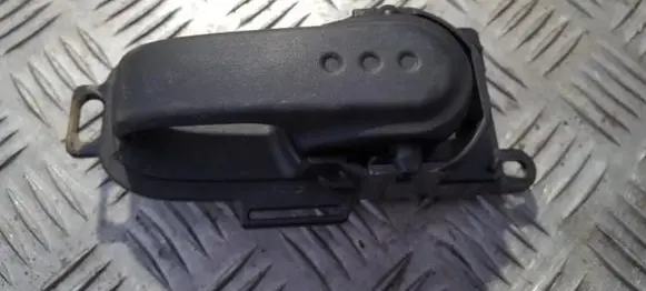 Nissan Note (E11) Front door interior handle 5010800006