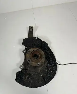 BMW 5 F10 F11 Front wheel hub