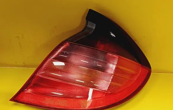 Mercedes-Benz C W203 Rear/tail lights