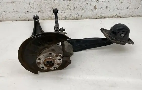 Volkswagen Tiguan Allspace Rear wheel hub spindle/knuckle 062218164159 5Q055323D 5QN505311