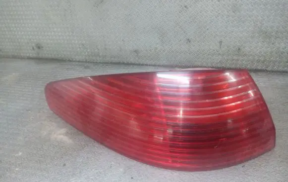 Peugeot 607 Rear/tail lights
