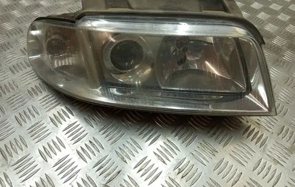 Audi A4 S4 B5 8D Headlight/headlamp