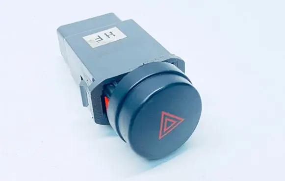 Chevrolet Aveo Hazard light switch 96652257