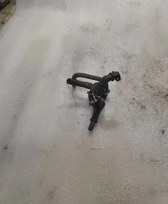 Audi A8 S8 D2 4D Valve vacuum 