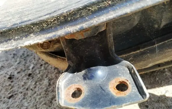 Mazda 323 F Rear door lower hinge