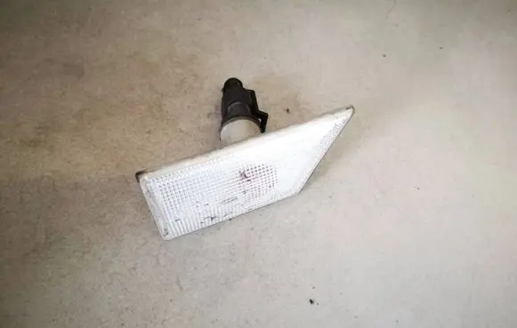 Opel Vectra C Front fender indicator light