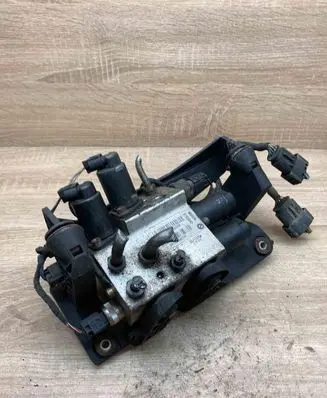 BMW 5 E60 E61 Active stabilizer control/valve assembly 6760840 0067H