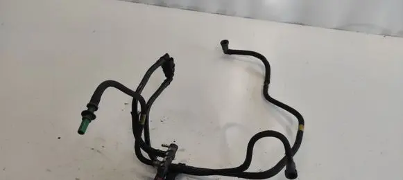Ford Focus C-MAX Fuel line pipe