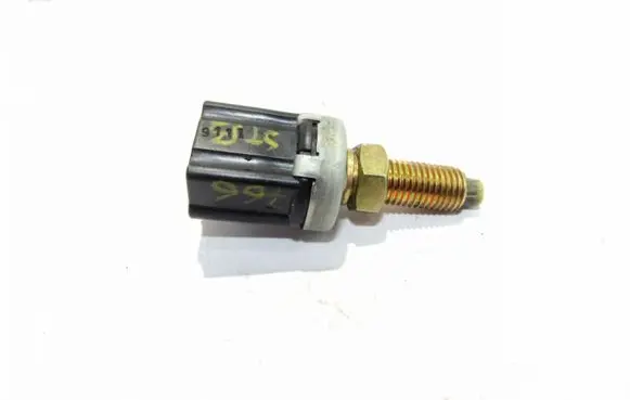 Honda CR-V Brake pedal sensor switch