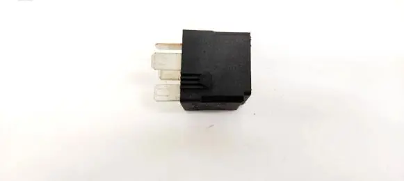 Mercedes-Benz E W212 Other relay A0025427219 4RA00779113