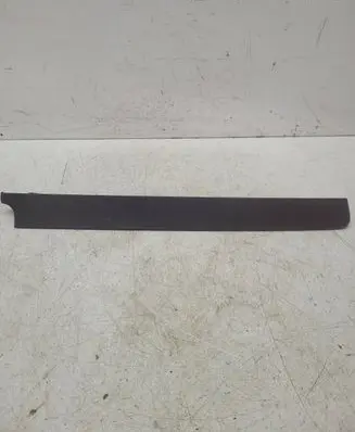 Dashboard glove box trim