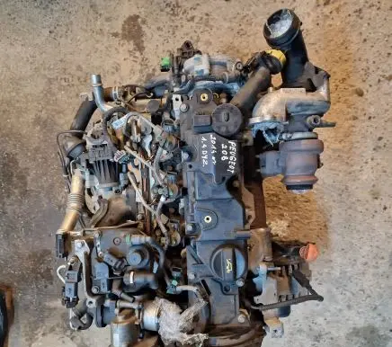 Peugeot 208 Engine