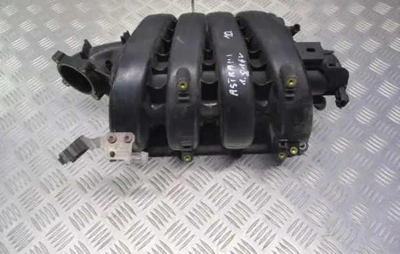 Opel Astra H Intake manifold 55353314