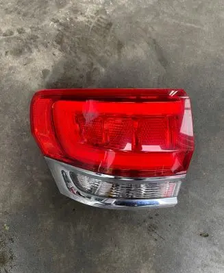 Jeep Grand Cherokee Rear/tail lights 68110001AC