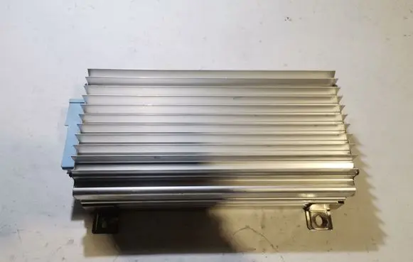 Cadillac CTS Sound amplifier 25751424