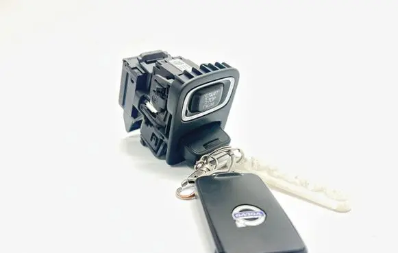 Volvo V70 Ignition lock AH4N15607AE 28227917 3659AV01125