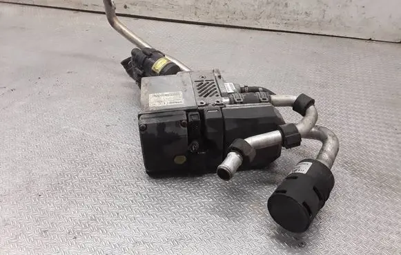 Audi Q7 4L Auxiliary pre-heater (Webasto) 4L0815071E 9016522C 4L0910105
