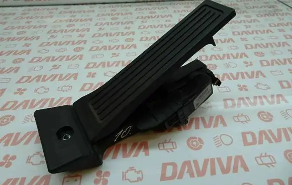 KIA Sportage Accelerator throttle pedal