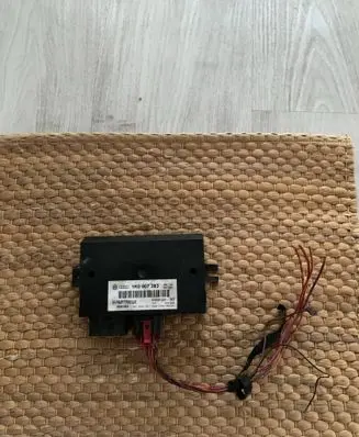 Volkswagen PASSAT B6 Tow bar trailer control unit/module 1K0907383))) 1K0907383 506153