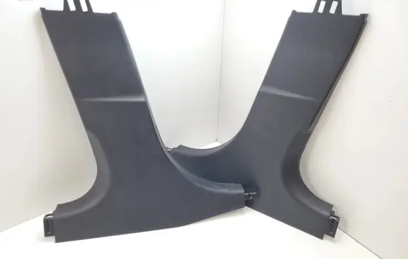 (B) pillar trim (bottom)