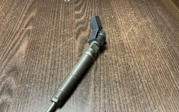 Mercedes-Benz Sprinter W906 Fuel injector A6460701487 0445115069