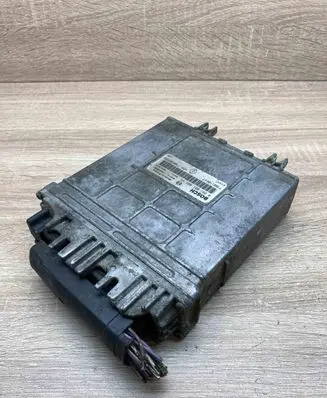 Renault Scenic I Engine control unit/module ECU 0281001809 7700110647