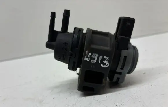 Renault Megane II Turbo solenoid valve 8200575400