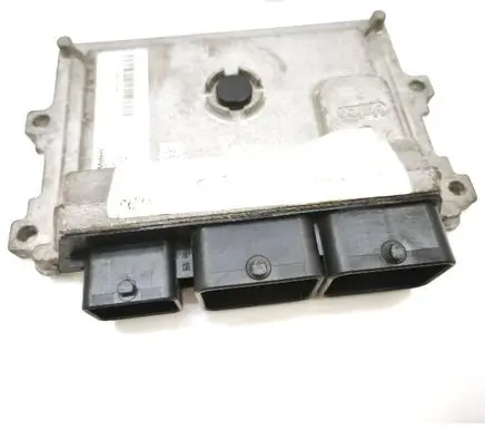 Peugeot 208 I Engine control unit/module 9805895780 9800913080 140630251