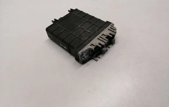 Volkswagen Sharan Engine control unit/module 028906021P 28SA2729 0281001251