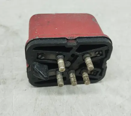 Mercedes-Benz 250 280 W108 Window wiper relay 0332515003