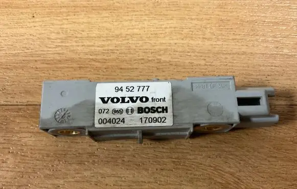 Volvo V70 Airbag deployment crash/impact sensor 9452777 004024 170902