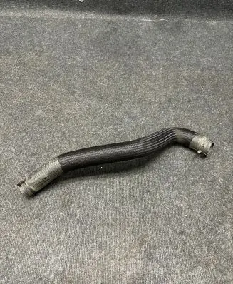 Ford Mustang VI Engine coolant pipe/hose FR338B273AD