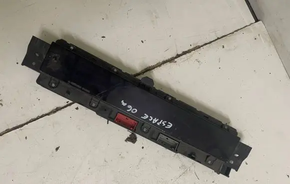 Renault Espace IV Speedometer (instrument cluster) p8200551286a 281157781 ppt40