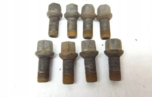 Volkswagen Caddy Nuts/bolts 