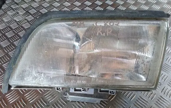 Mercedes-Benz C W202 Headlight/headlamp