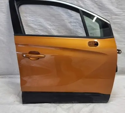 Opel Crossland X Front door