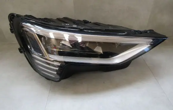 Audi e-tron Headlight/headlamp 4KE941036D 300624194707 0301131234AB