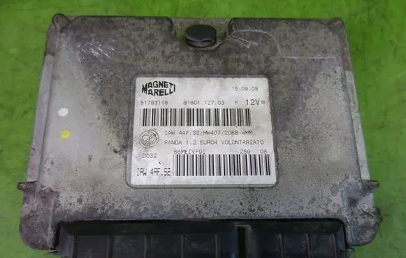 Fiat Panda II Engine control unit/module 51793116