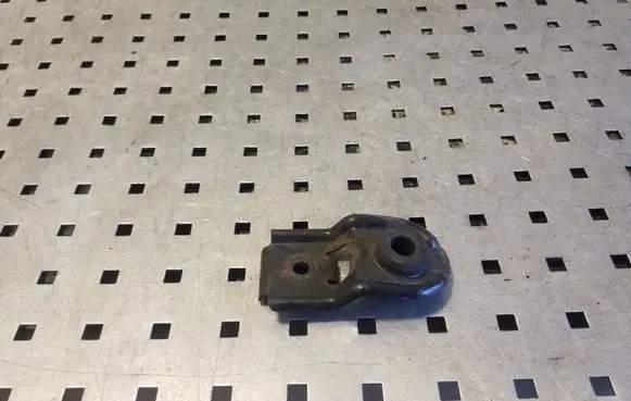 Subaru Outback Radiator mount bracket