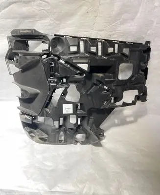 BMW iX Front bumper mounting bracket 9879666 19017412