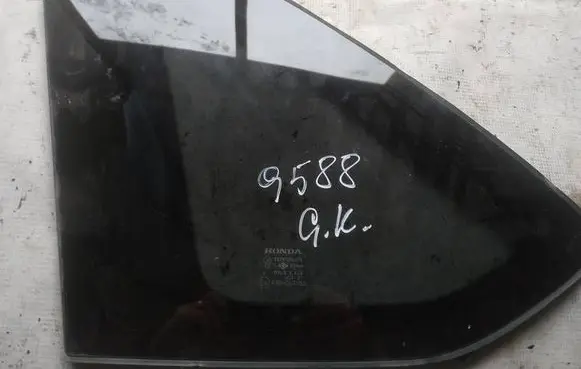 Honda FR-V Rear side window as3