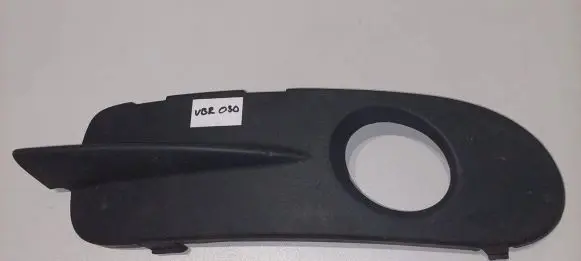 Volvo C70 Front fog light trim/grill 09466545