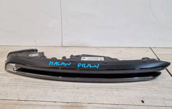 Porsche Macan (95B) LED Daytime headlight 95b953056E