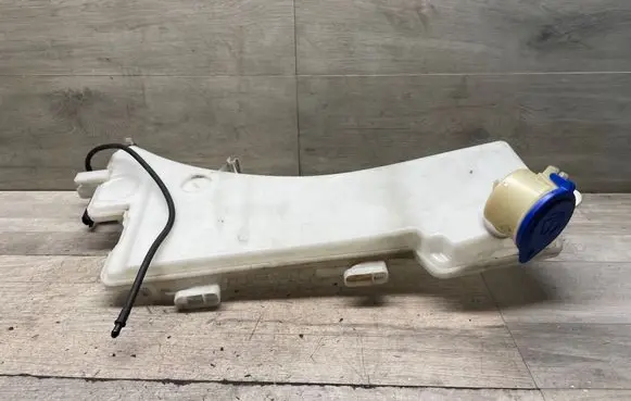 Peugeot 5008 Windshield washer fluid reservoir/tank 9826400780 A2C97931200 9810819180